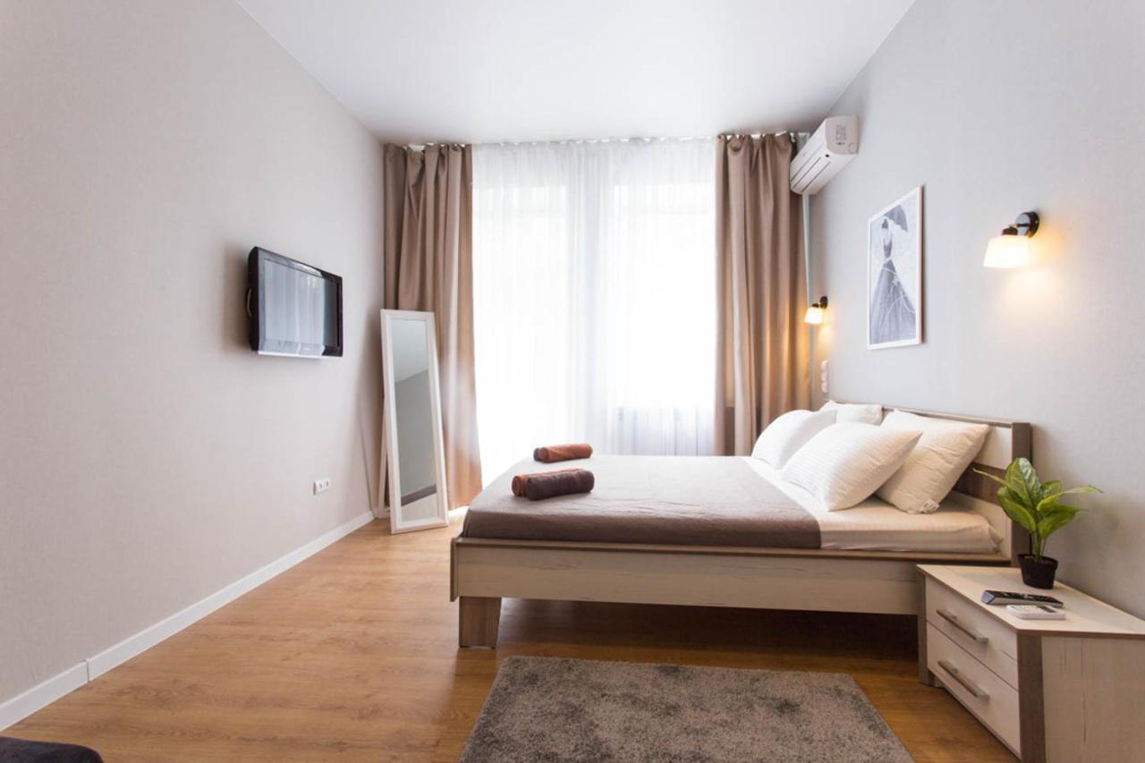 Modern Studio Beside Metro Yaroslava Mudroho, Universytet - Chernyshevska Str 95-7 Kharkiv Extérieur photo
