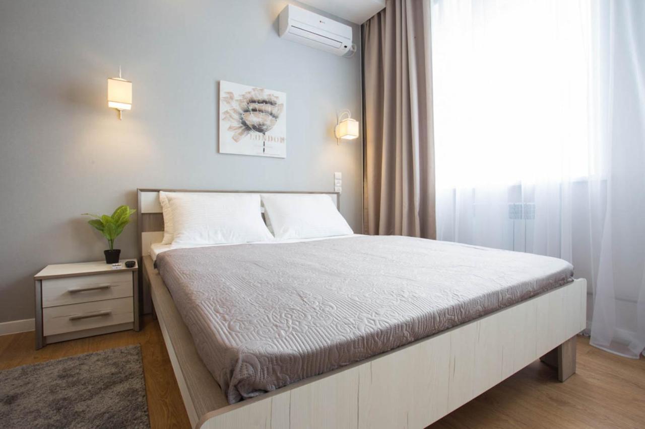 Modern Studio Beside Metro Yaroslava Mudroho, Universytet - Chernyshevska Str 95-7 Kharkiv Extérieur photo