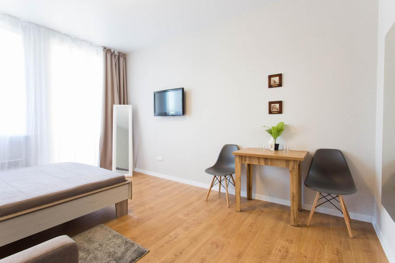 Modern Studio Beside Metro Yaroslava Mudroho, Universytet - Chernyshevska Str 95-7 Kharkiv Extérieur photo