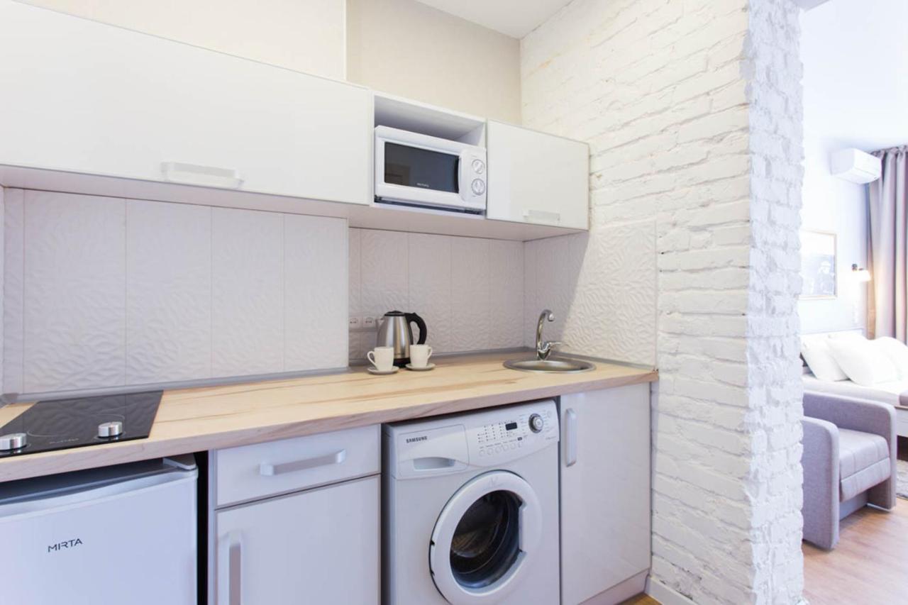 Modern Studio Beside Metro Yaroslava Mudroho, Universytet - Chernyshevska Str 95-7 Kharkiv Extérieur photo