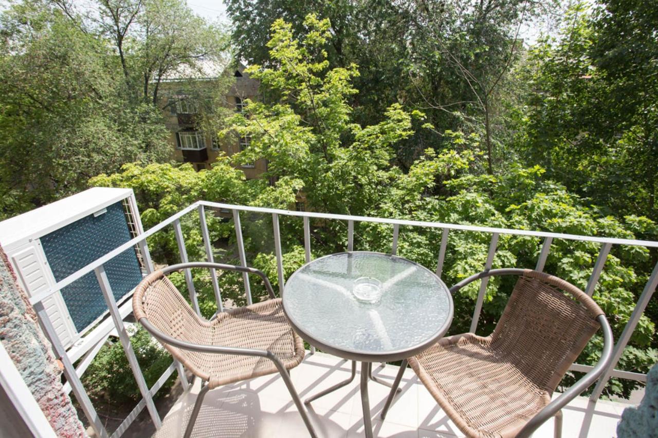 Modern Studio Beside Metro Yaroslava Mudroho, Universytet - Chernyshevska Str 95-7 Kharkiv Extérieur photo