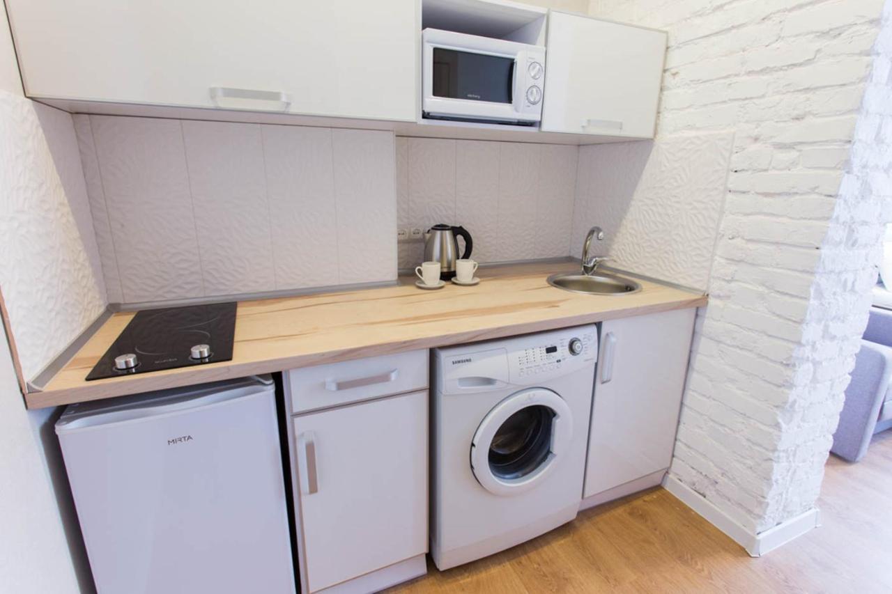 Modern Studio Beside Metro Yaroslava Mudroho, Universytet - Chernyshevska Str 95-7 Kharkiv Extérieur photo