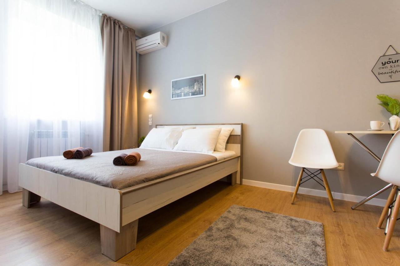Modern Studio Beside Metro Yaroslava Mudroho, Universytet - Chernyshevska Str 95-7 Kharkiv Extérieur photo