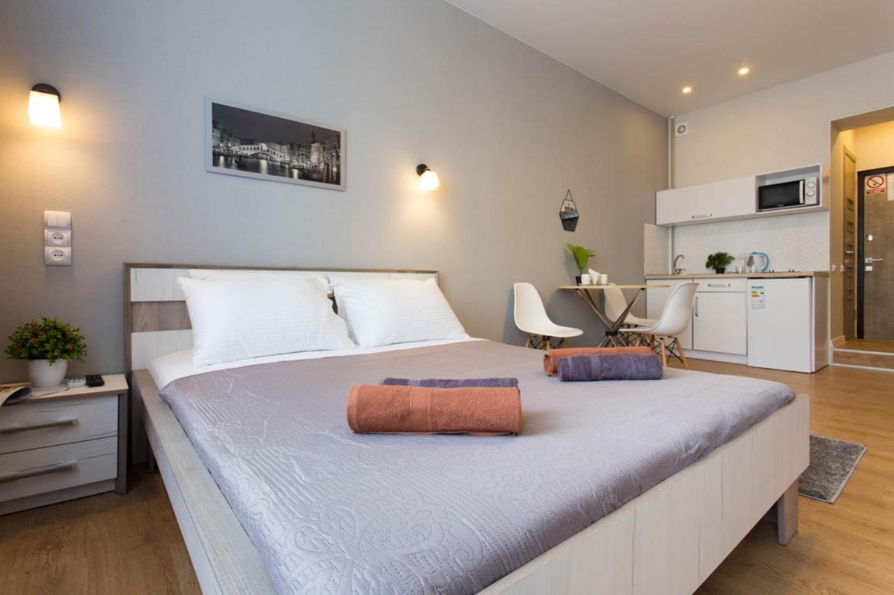 Modern Studio Beside Metro Yaroslava Mudroho, Universytet - Chernyshevska Str 95-7 Kharkiv Extérieur photo
