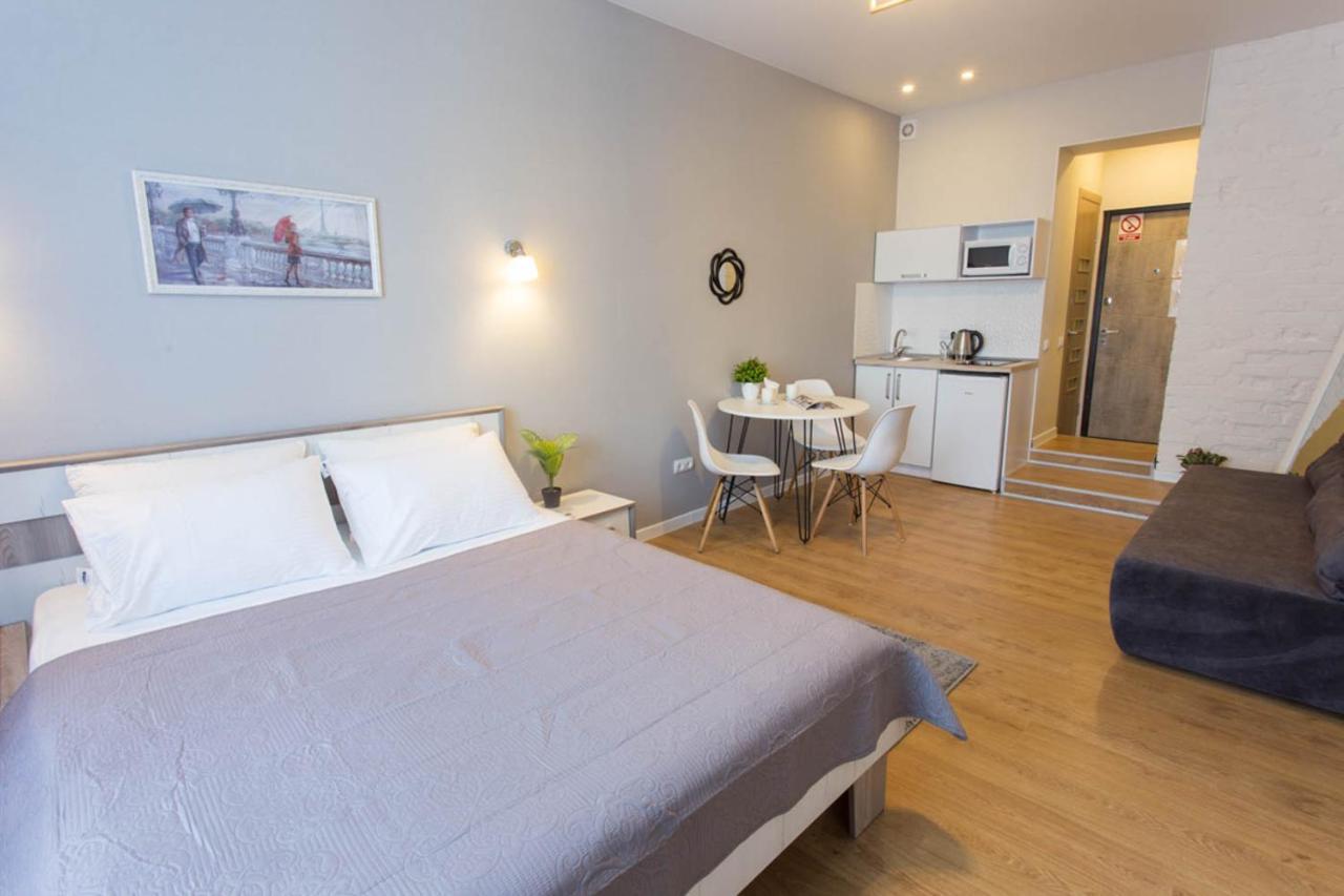 Modern Studio Beside Metro Yaroslava Mudroho, Universytet - Chernyshevska Str 95-7 Kharkiv Extérieur photo