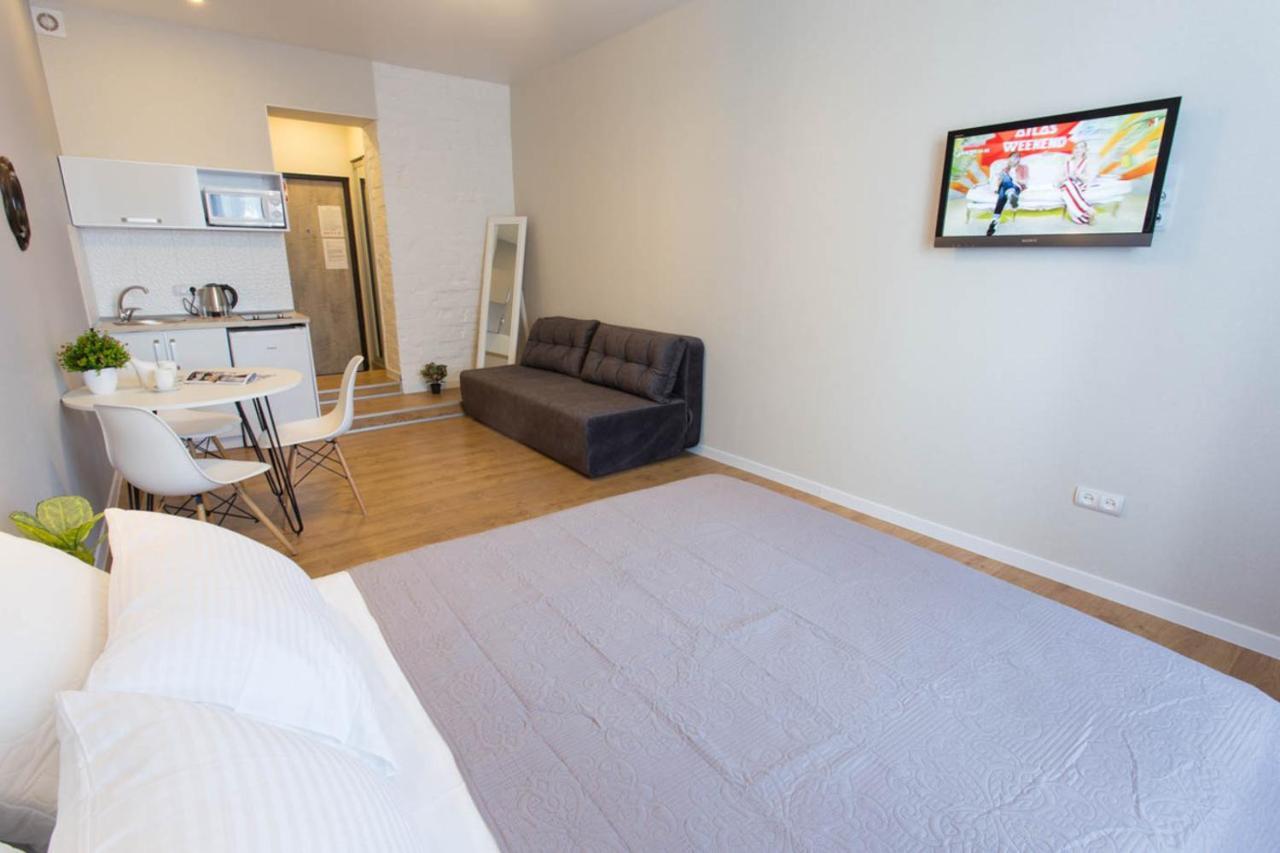 Modern Studio Beside Metro Yaroslava Mudroho, Universytet - Chernyshevska Str 95-7 Kharkiv Extérieur photo