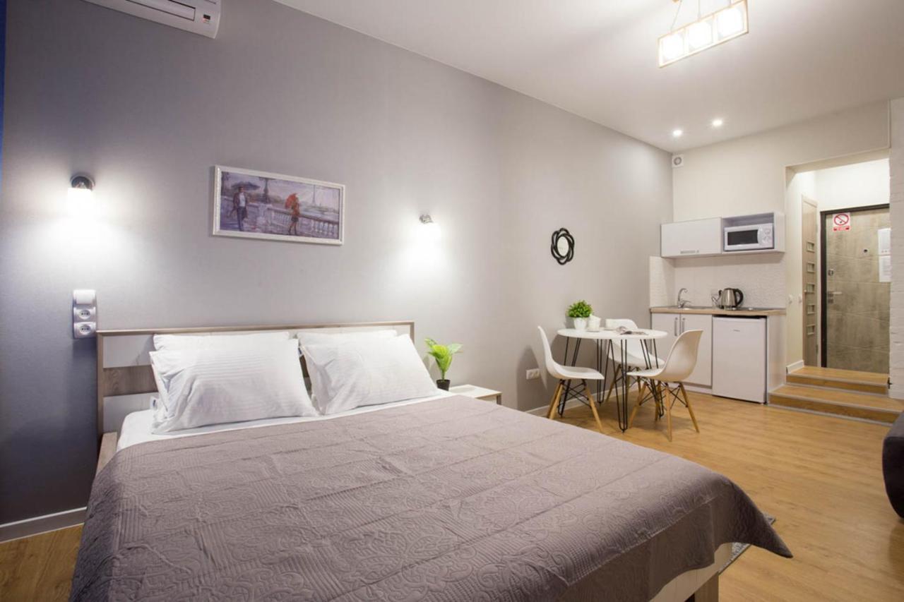 Modern Studio Beside Metro Yaroslava Mudroho, Universytet - Chernyshevska Str 95-7 Kharkiv Extérieur photo