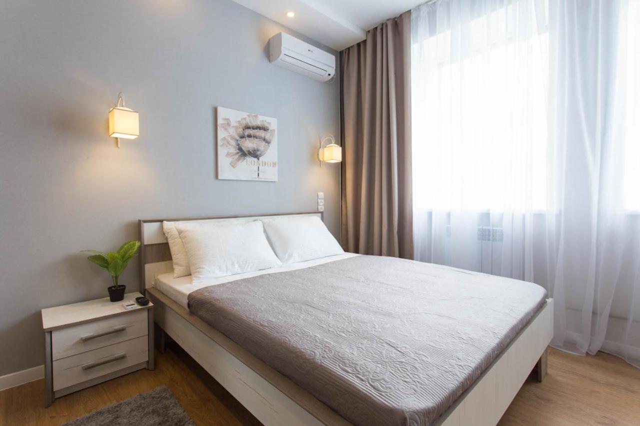 Modern Studio Beside Metro Yaroslava Mudroho, Universytet - Chernyshevska Str 95-7 Kharkiv Extérieur photo
