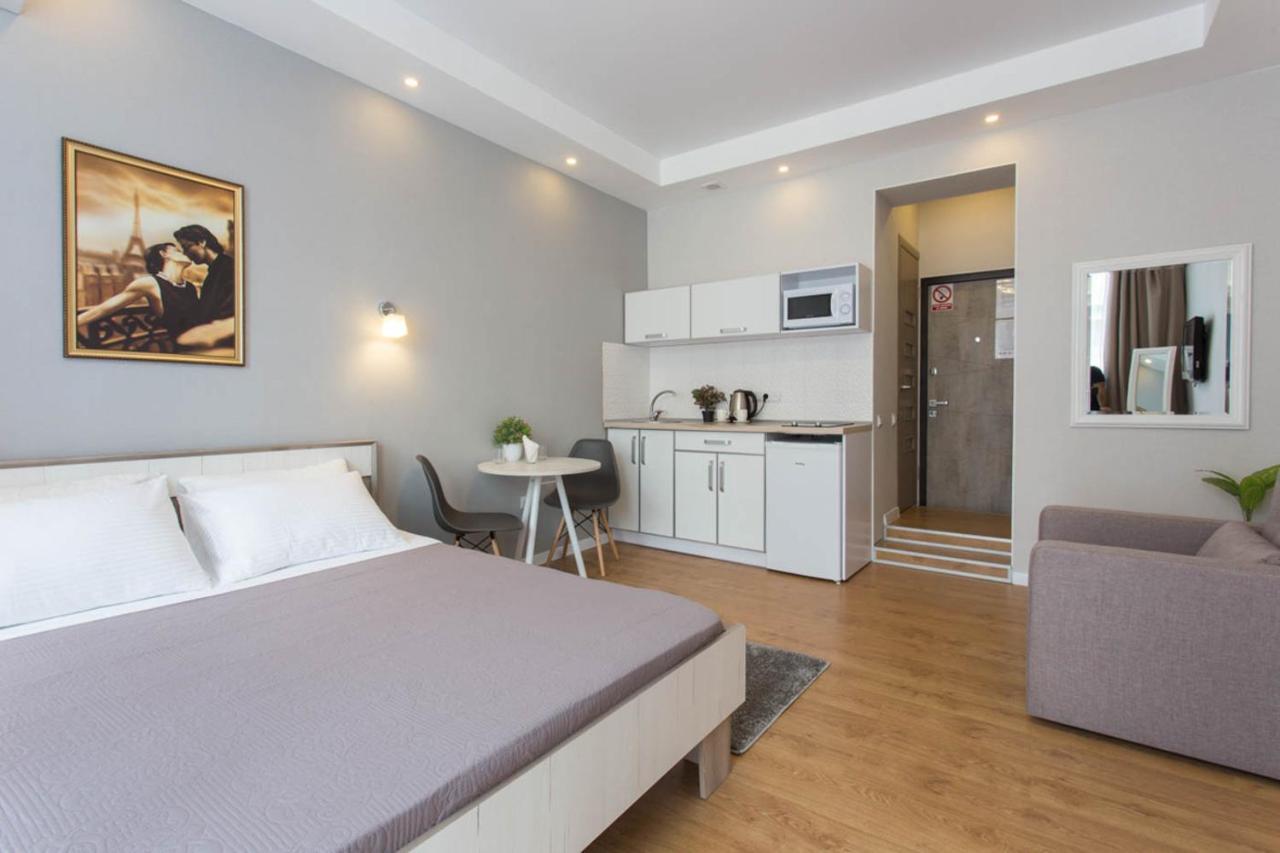 Modern Studio Beside Metro Yaroslava Mudroho, Universytet - Chernyshevska Str 95-7 Kharkiv Extérieur photo