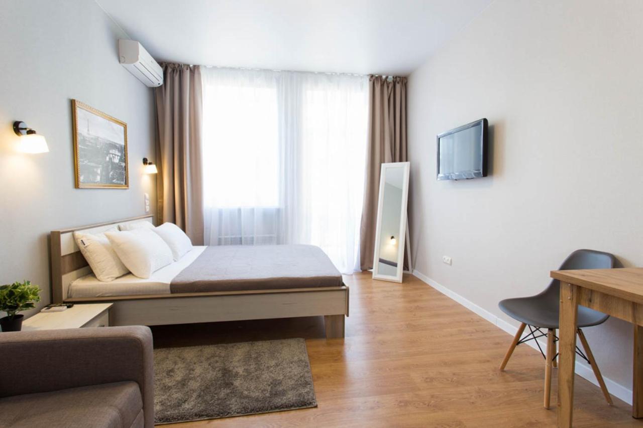 Modern Studio Beside Metro Yaroslava Mudroho, Universytet - Chernyshevska Str 95-7 Kharkiv Extérieur photo