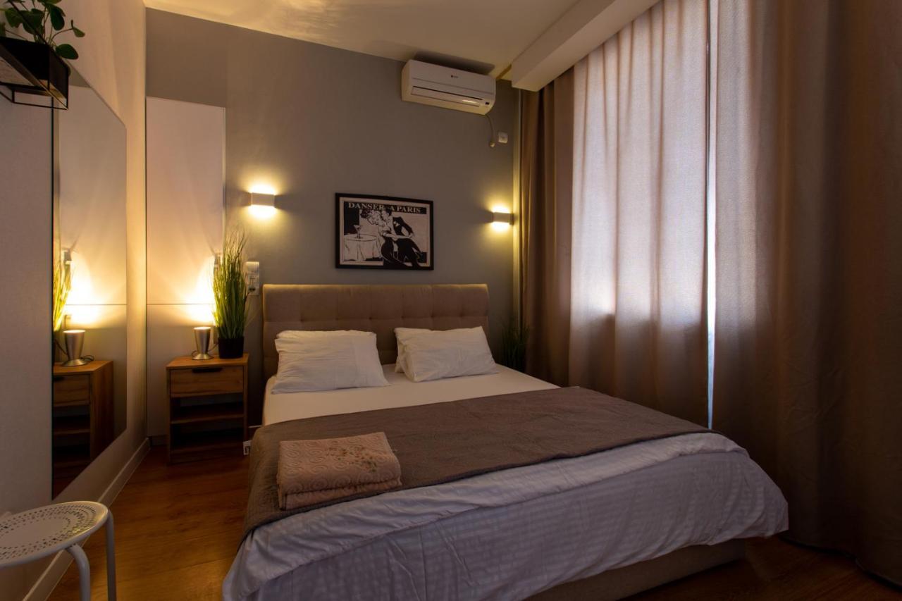 Modern Studio Beside Metro Yaroslava Mudroho, Universytet - Chernyshevska Str 95-7 Kharkiv Extérieur photo