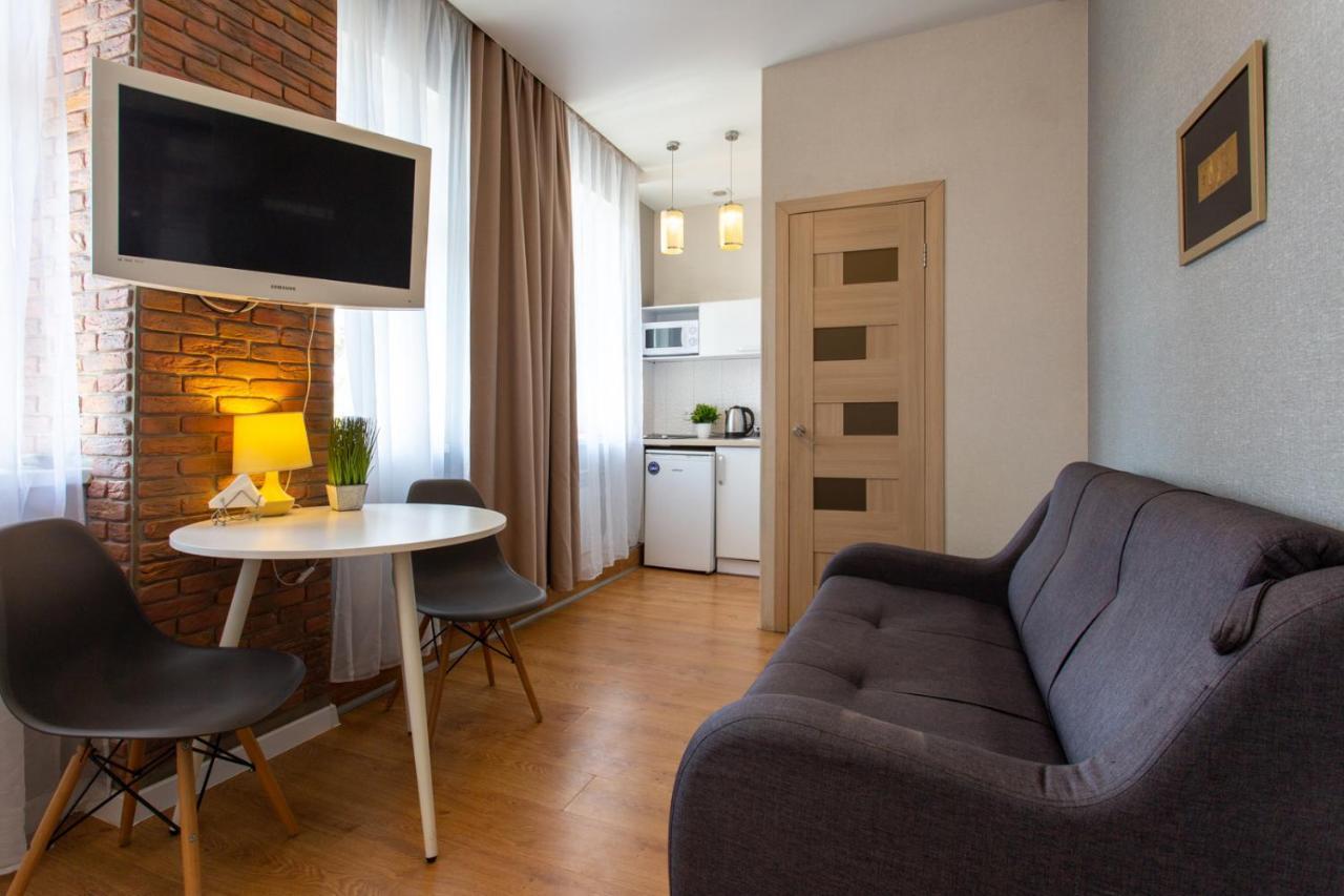 Modern Studio Beside Metro Yaroslava Mudroho, Universytet - Chernyshevska Str 95-7 Kharkiv Extérieur photo