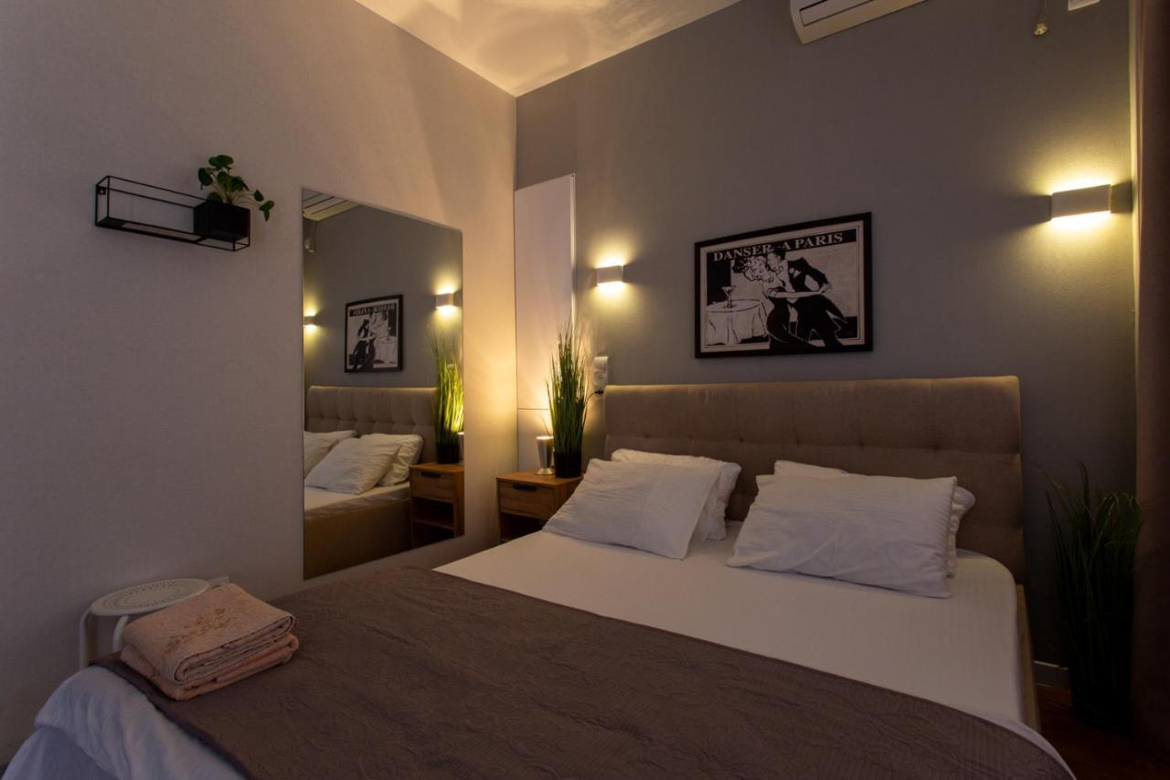 Modern Studio Beside Metro Yaroslava Mudroho, Universytet - Chernyshevska Str 95-7 Kharkiv Extérieur photo